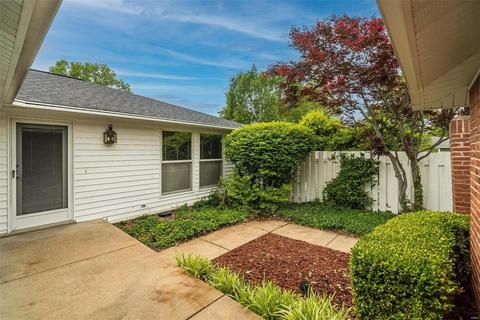 746 Agean Way, Ballwin, MO 63011 photo 2