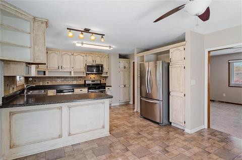 317 Westbrook Dr, O'fallon, MO 63366 photo 5