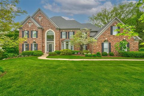 2143 Brook Hill Ct, Chesterfield, MO 63017