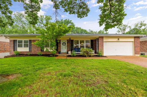 9006 Cordoba Ln, Saint Louis, MO 63126