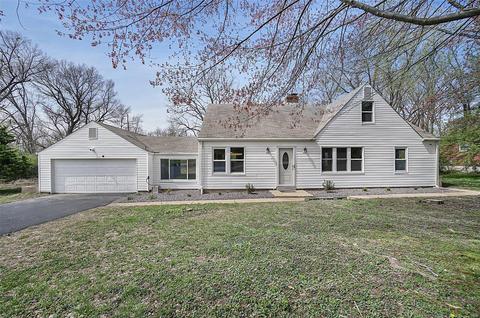 9741 Ventura Dr, Saint Louis, MO 63136