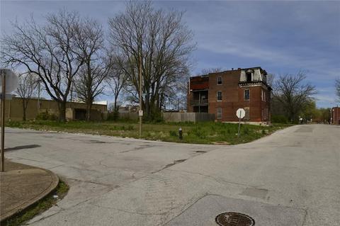 2705 Blair Ave, Saint Louis, MO 63106