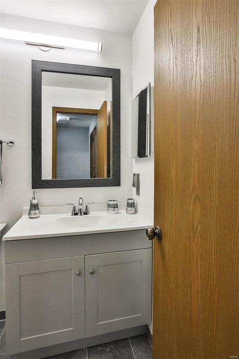 403 Rustic Valley Ct, Ballwin, MO 63021 photo 40
