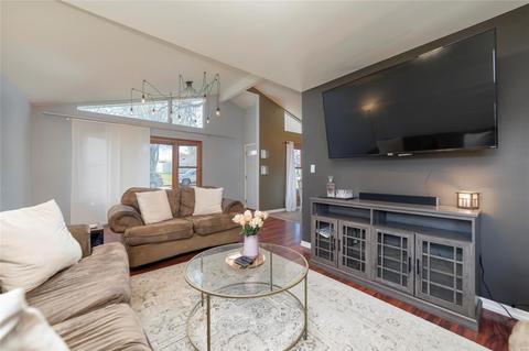 245 Orchard Ave, Ballwin, MO 63021 photo 7