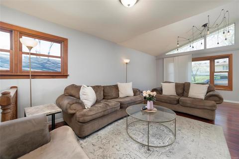 245 Orchard Ave, Ballwin, MO 63021 photo 6