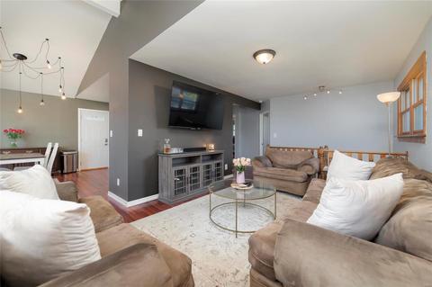 245 Orchard Ave, Ballwin, MO 63021 photo 4