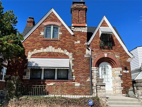 1553 Grape Ave, Saint Louis, MO 63147