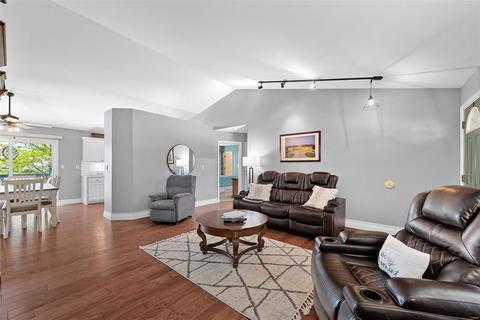 1434 Great Warrior Dr, O'fallon, MO 63366 photo 3