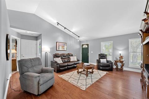 1434 Great Warrior Dr, O'fallon, MO 63366 photo 2