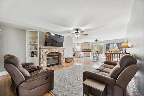 1166 Hackmann Rd, O'fallon, MO 63366 photo 2