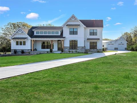 700 Monarch Ln, O'fallon, MO 63366