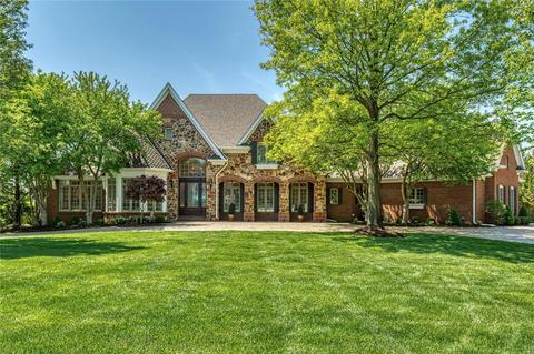 5426 Guinevere Ct, Weldon Spring, MO 63304