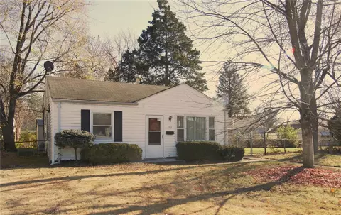 4312 Saint Regina Ln, Saint Ann, MO 63074