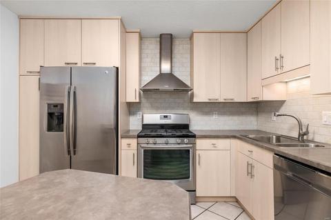 1303 Tahoe Valley Ct, Ballwin, MO 63021 photo 20