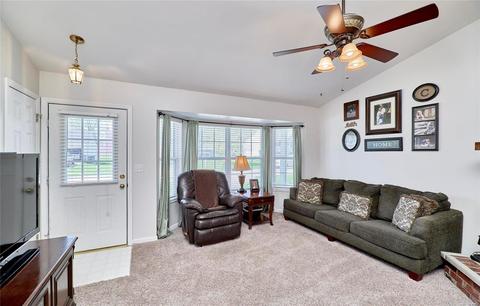 61 Jacqueline Cir, O'fallon, MO 63368 photo 5