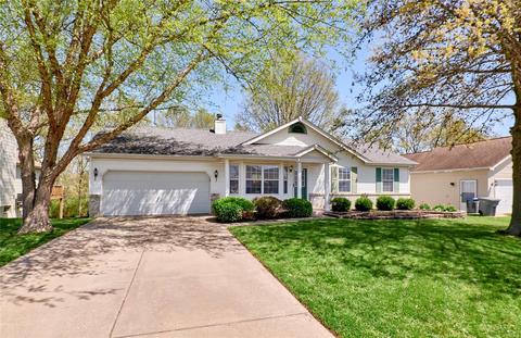 61 Jacqueline Cir, O'fallon, MO 63368 photo 2