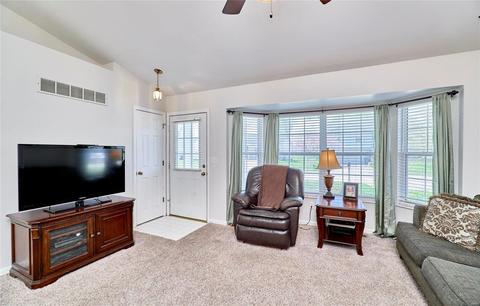 61 Jacqueline Cir, O'fallon, MO 63368 photo 12