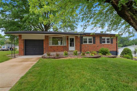 10733 Antrill Dr, Saint Louis, MO 63123