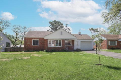 240 Kenora Ct, Webster Groves, MO 63119