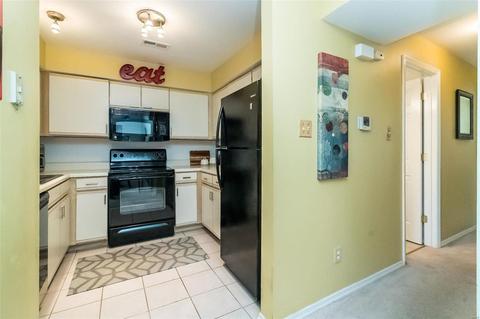 1335 Holgate Dr #B, Ballwin, MO 63021 photo 10