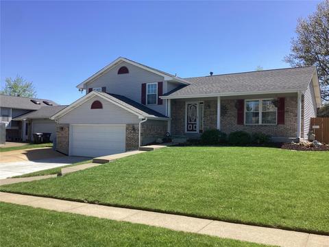 6404 Sprucefield Dr, O'fallon, MO 63368 photo 2