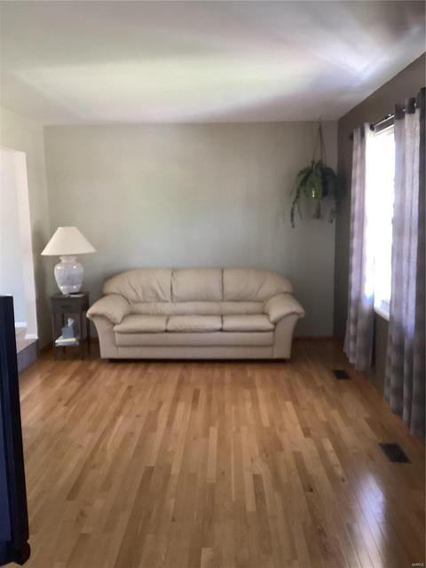 6404 Sprucefield Dr, O'fallon, MO 63368 photo 9