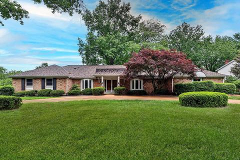 145 S Graeser Rd, Creve Coeur, MO 63141