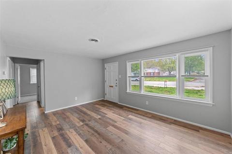 4401 Ashby Rd, Saint Ann, MO 63074 photo 8