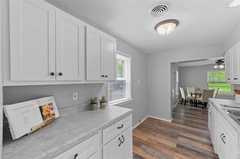 4401 Ashby Rd, Saint Ann, MO 63074 photo 11