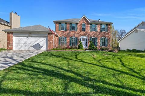 745 Westbrooke Terrace Dr, Ballwin, MO 63021 photo 1