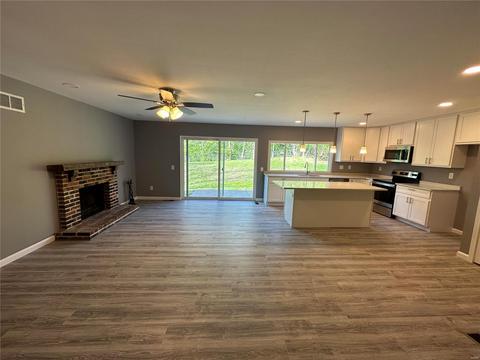 1116 Dutch Mill Dr, Ballwin, MO 63011 photo 3