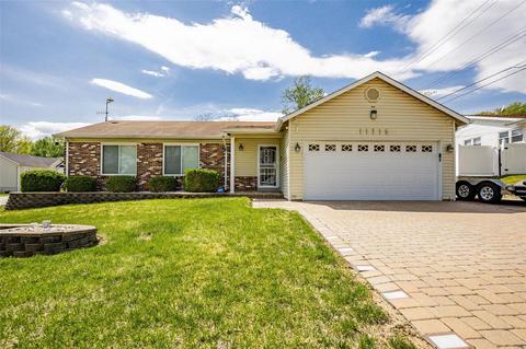 11715 Carolview Dr, Black Jack, MO 63033