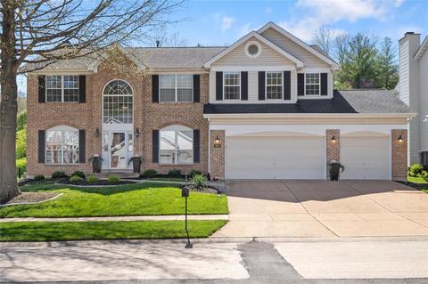912 Kiefer Trails Dr, Ballwin, MO 63021 photo 1