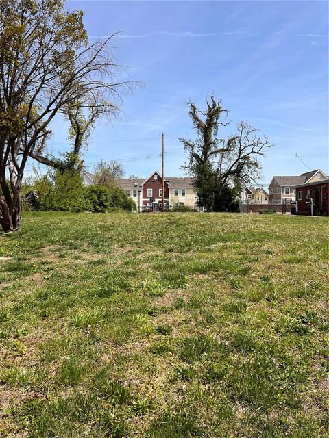 4171 W Belle Pl, Saint Louis, MO 63108