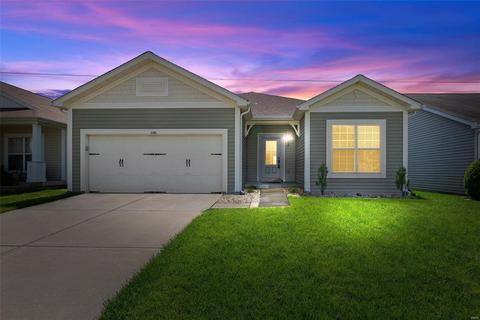 3196 Stowe Landing Ln, Saint Charles, MO 63301