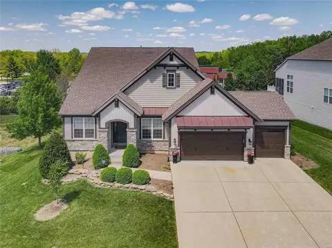 1015 Uthoff Farm Ct, Fenton, MO 63026