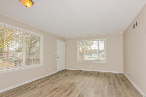 1508 Akron Dr, Saint Louis, MO 63137 photo 2