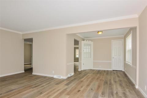 1508 Akron Dr, Saint Louis, MO 63137 photo 3