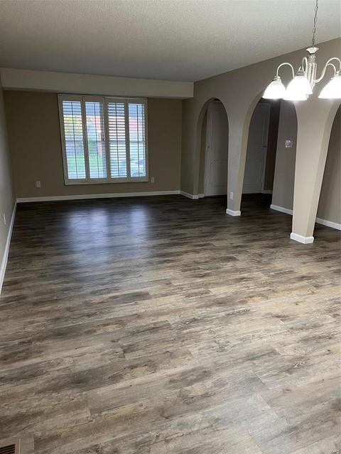 1017 Summer Tree Dr, Ballwin, MO 63011 photo 8