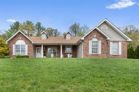 719 Loretta Dr, O'fallon, MO 63366 photo 2