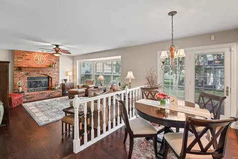 963 Palm Bay Dr, Ballwin, MO 63021 photo 7