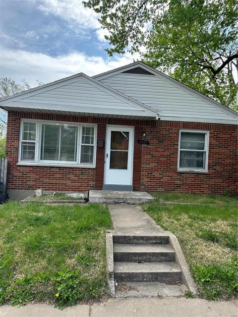 4022 N Hanley Rd, Saint Louis, MO 63121