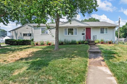 4321 Fatima Dr, Saint Louis, MO 63123