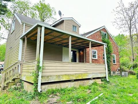 525 Ford Dr, Saint Louis, MO 63135 photo 2