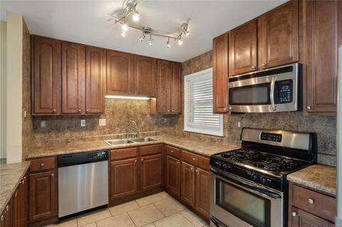 247 Ramsey Ln, Ballwin, MO 63021 photo 8