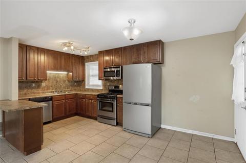 247 Ramsey Ln, Ballwin, MO 63021 photo 9