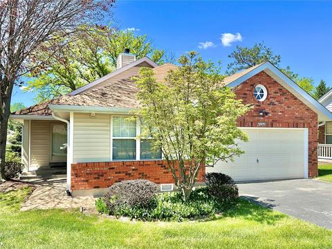 12975 Midfield Ter, Saint Louis, MO 63146