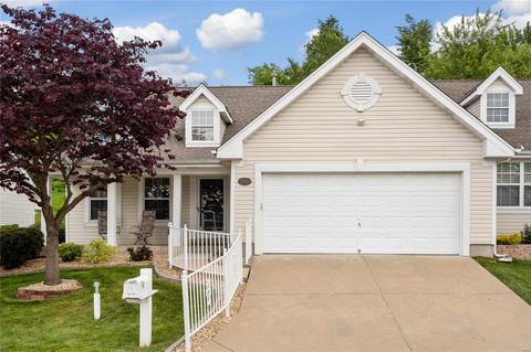 3886 Oaklin Dr, Bridgeton, MO 63044