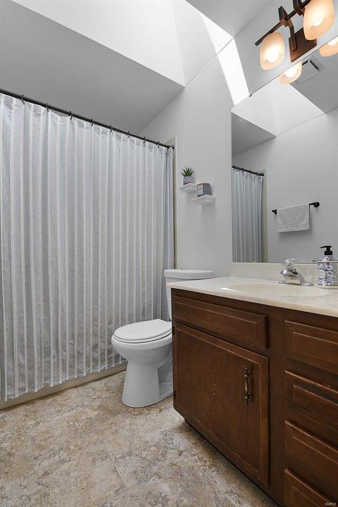 853 Spring Hill Farm Dr, Ballwin, MO 63021 photo 24