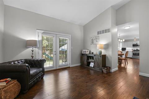 853 Spring Hill Farm Dr, Ballwin, MO 63021 photo 10